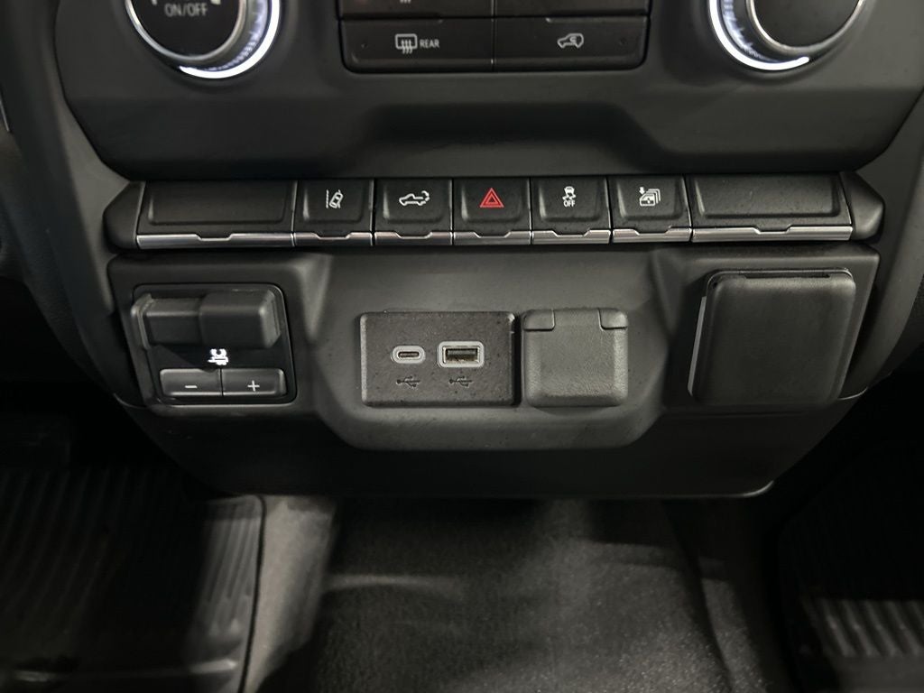 2024 Chevrolet Silverado 2500HD Custom