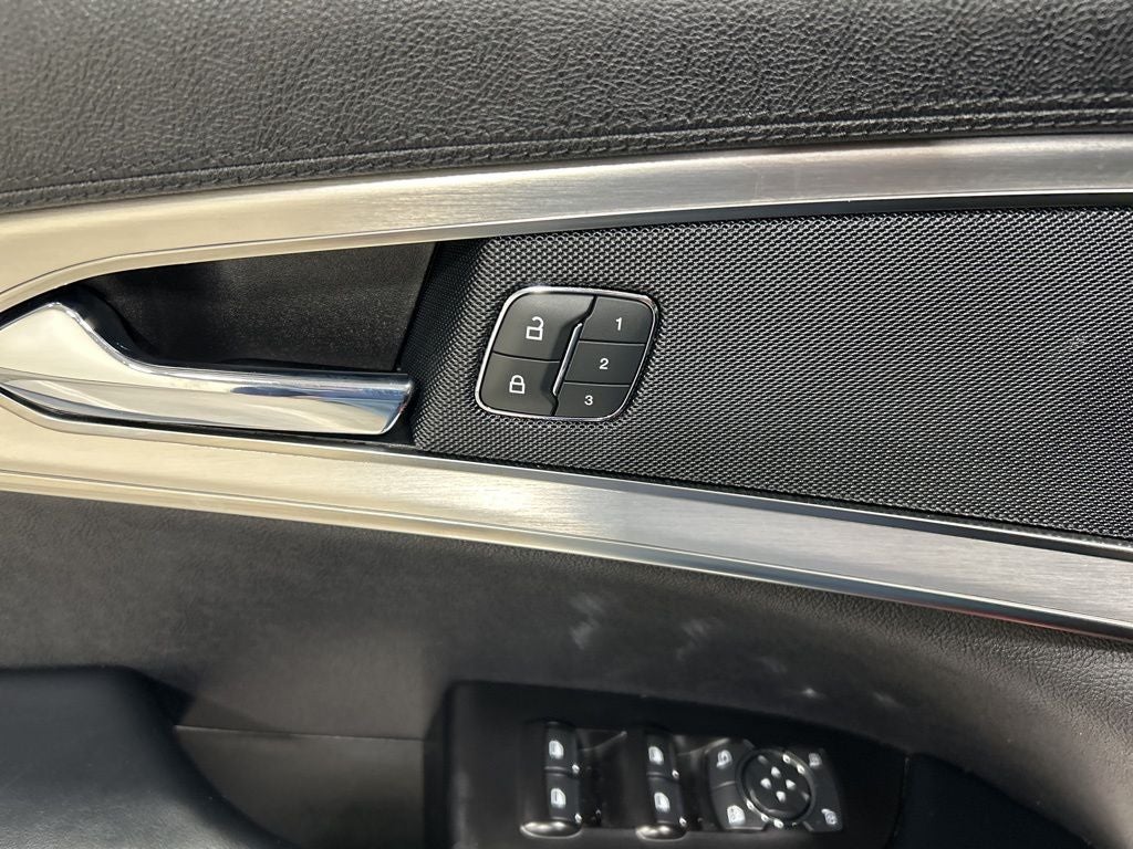 2020 Lincoln Nautilus Standard