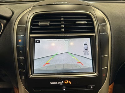 2019 Lincoln Nautilus Select