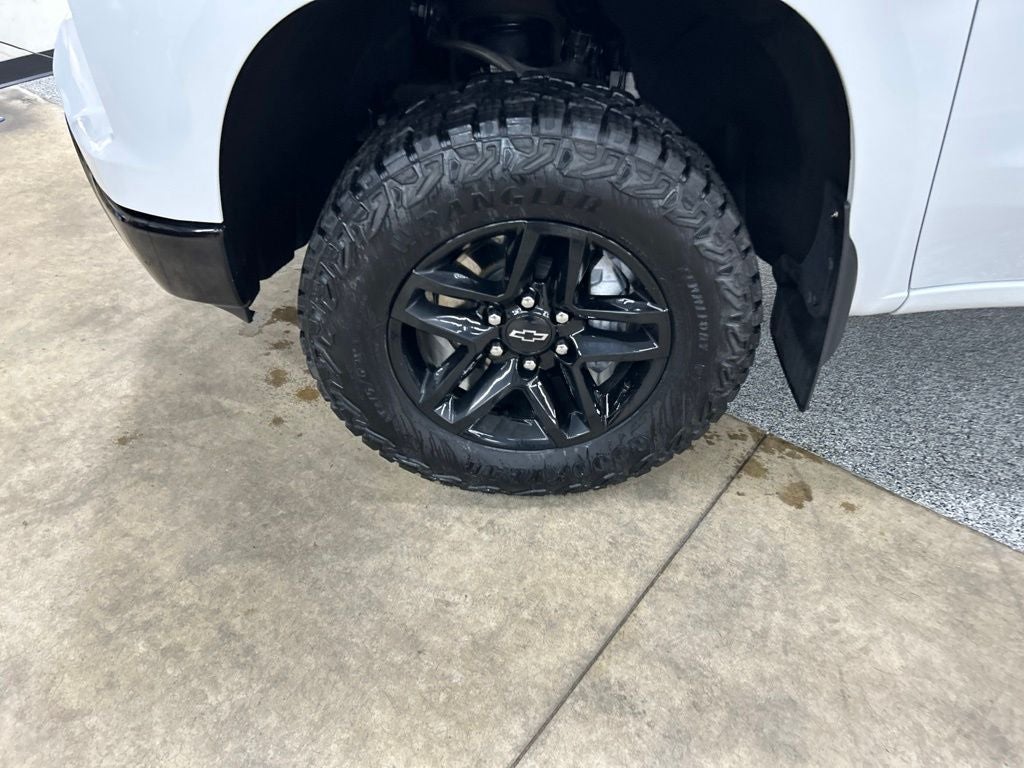 2025 Chevrolet Silverado 1500 Custom Trail Boss