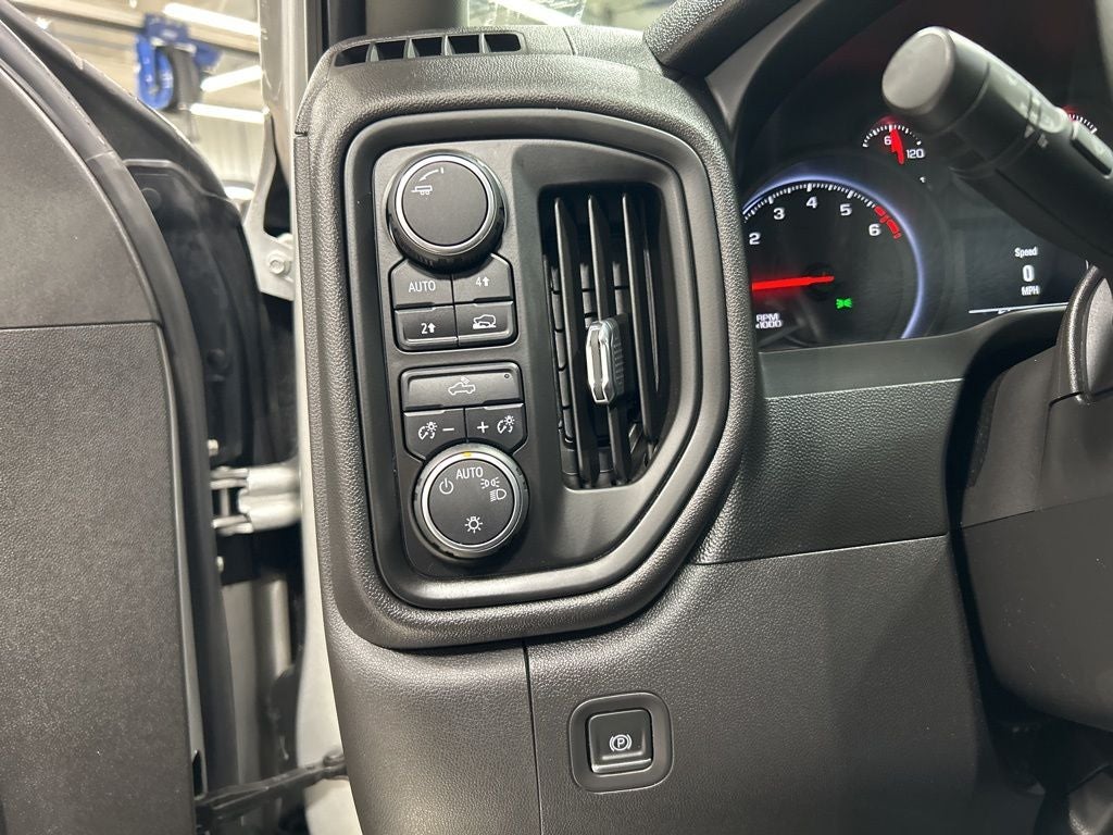 2019 Chevrolet Silverado 1500 Custom