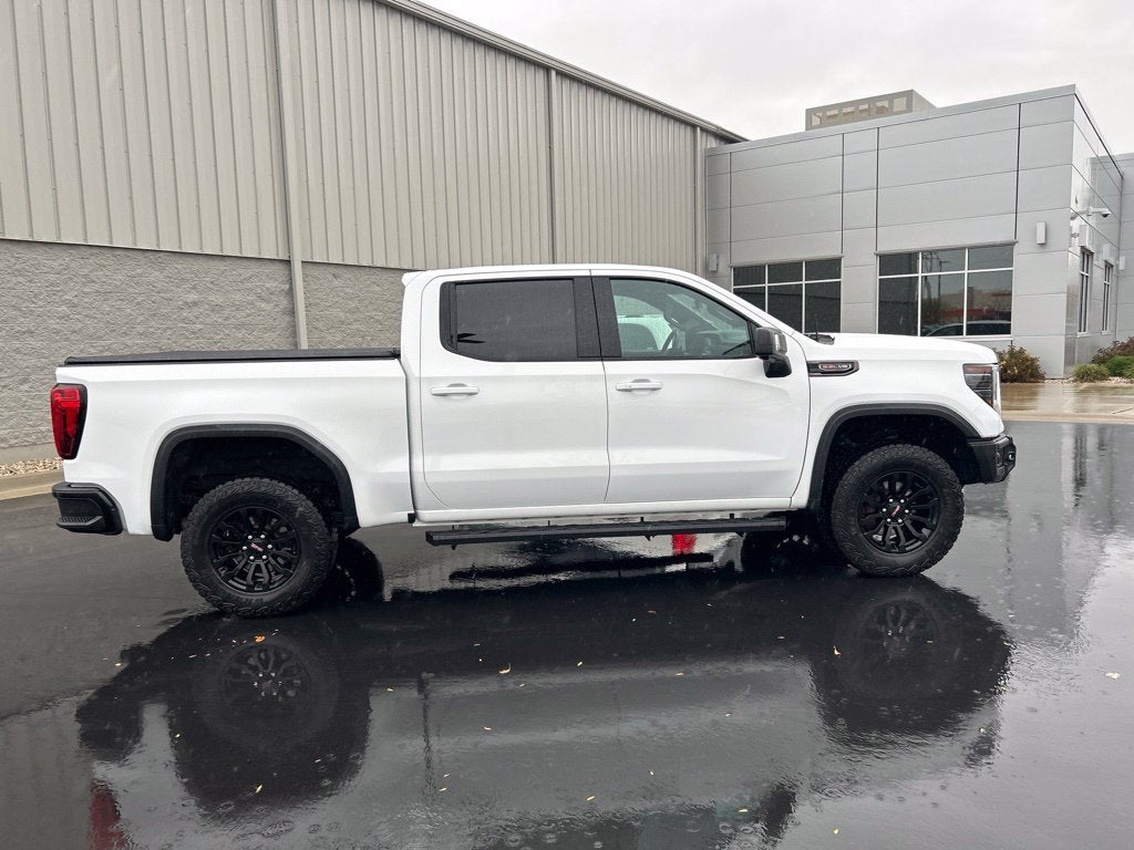 2023 GMC Sierra 1500 AT4X
