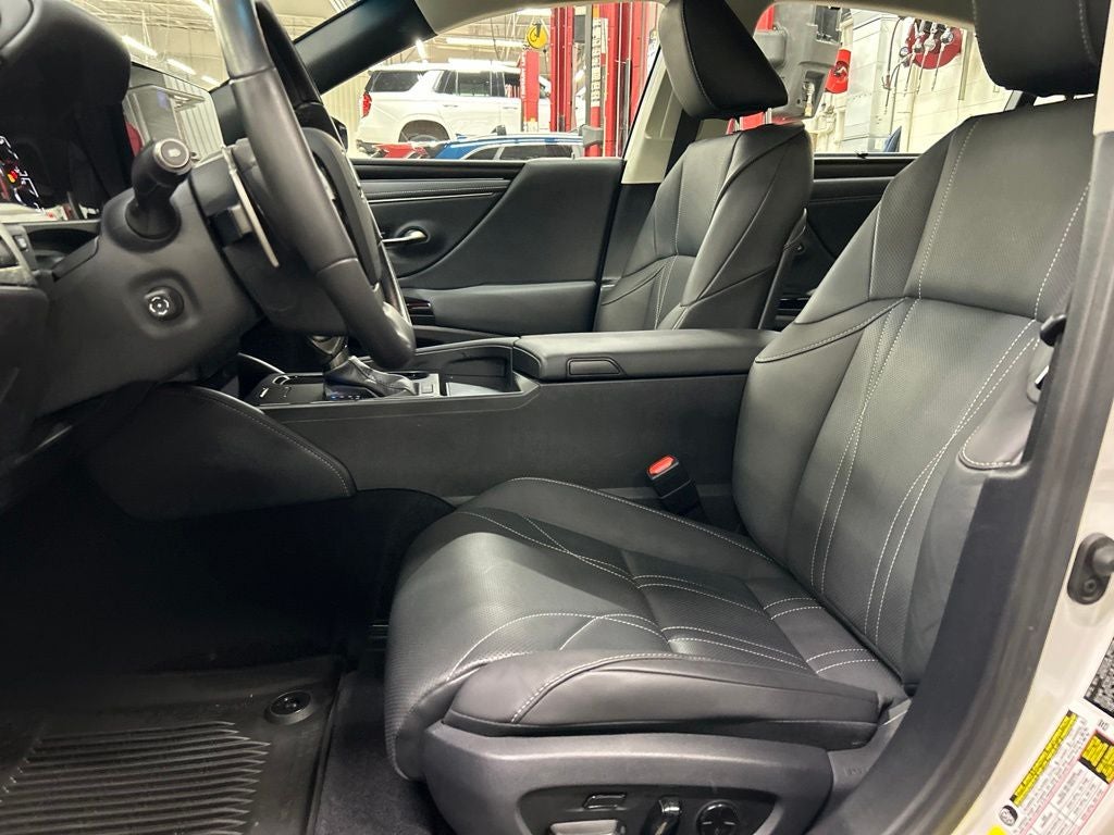 2024 Lexus ES 350 Ultra Luxury