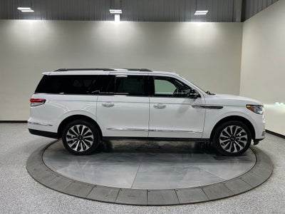 2023 Lincoln Navigator L Reserve