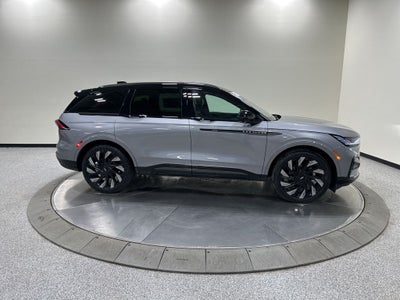 2024 Lincoln Nautilus Reserve