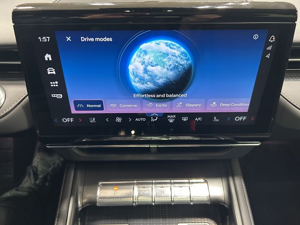 2025 Lincoln Nautilus Reserve