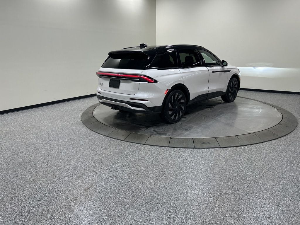 2025 Lincoln Nautilus Reserve