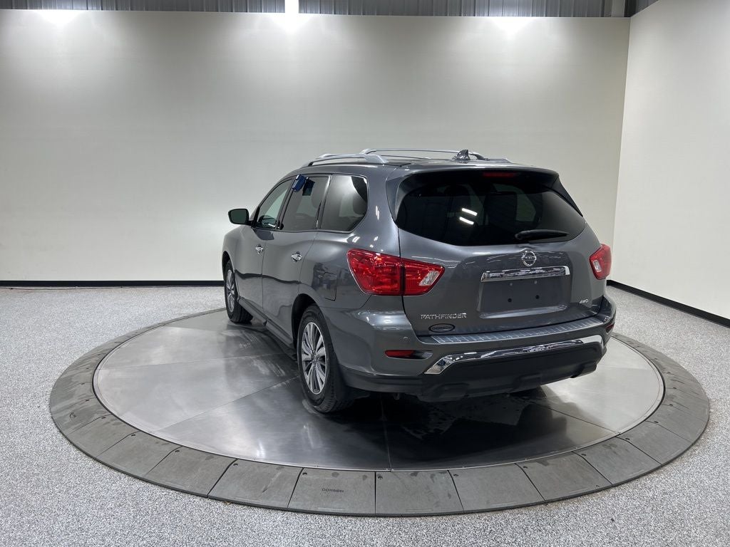 2020 Nissan Pathfinder S