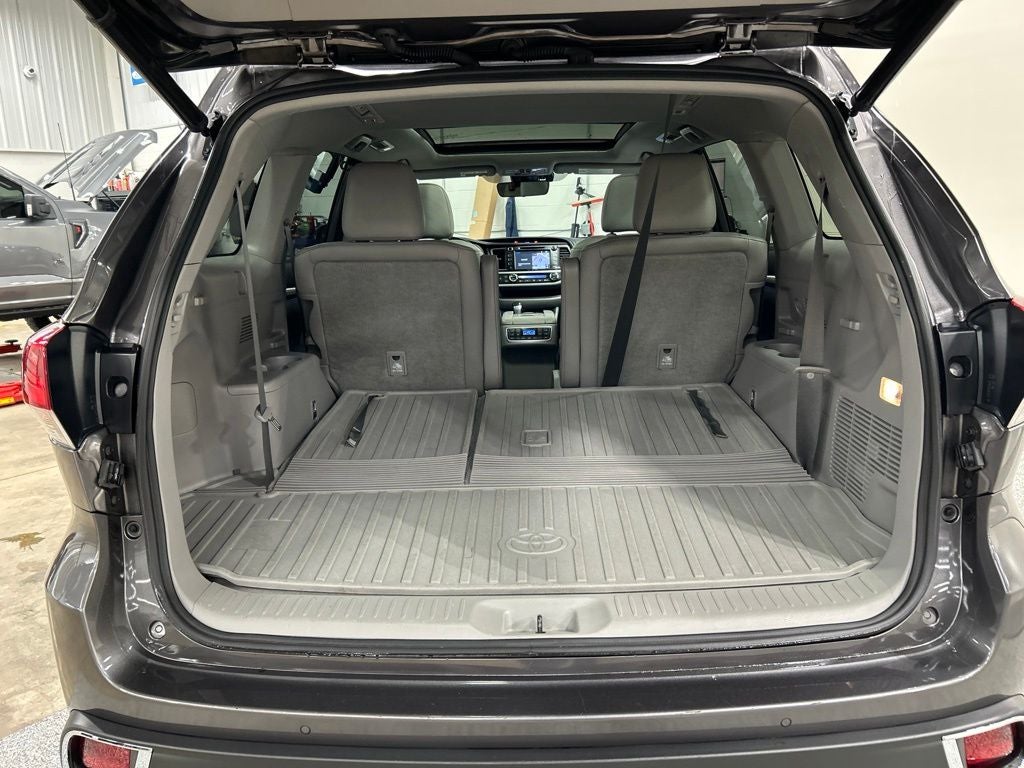 2018 Toyota Highlander Limited Platinum