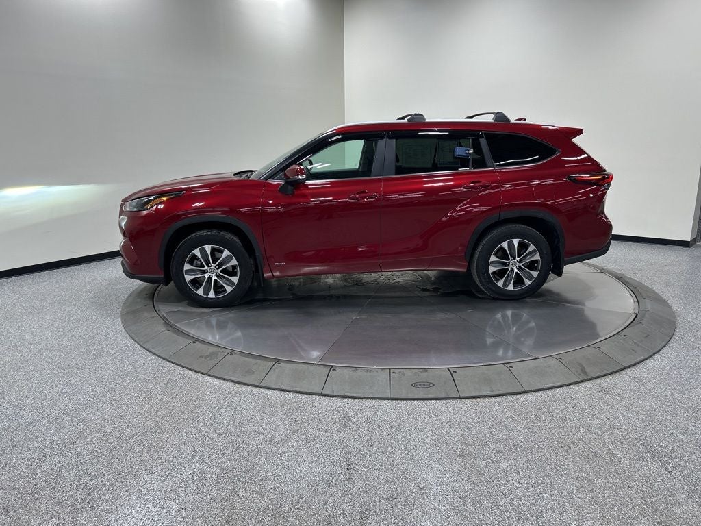 2024 Toyota Highlander Hybrid XLE