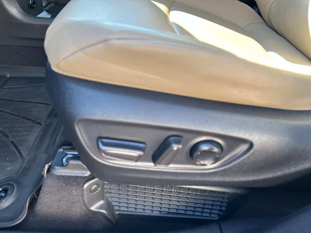 2021 Toyota Sienna XLE 7 Passenger