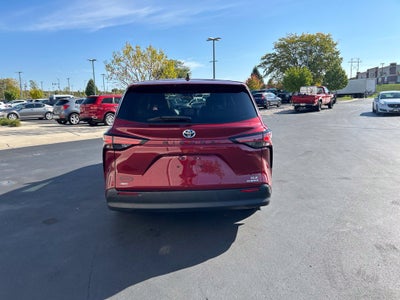 2021 Toyota Sienna XLE 7 Passenger