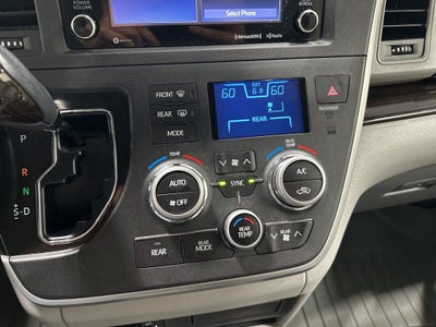 2020 Toyota Sienna XLE 8 Passenger