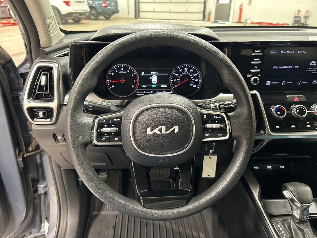 2022 Kia Sorento LX