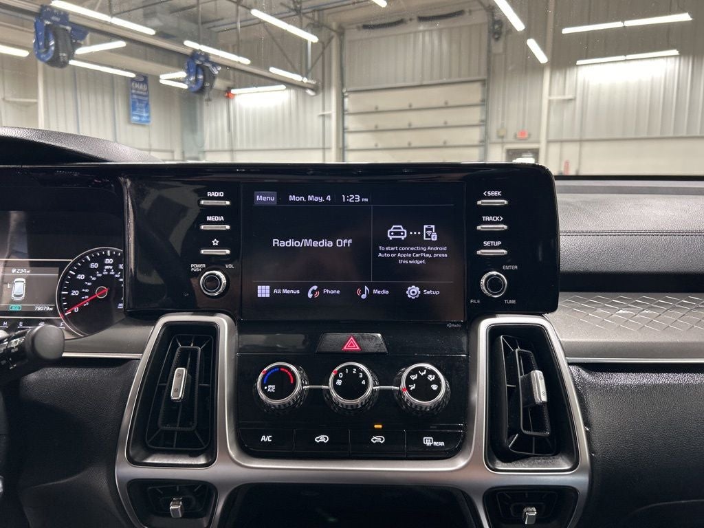 2022 Kia Sorento LX