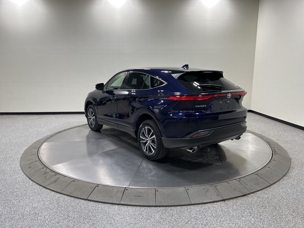 2022 Toyota Venza LE