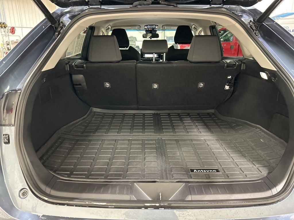 2022 Toyota Venza LE