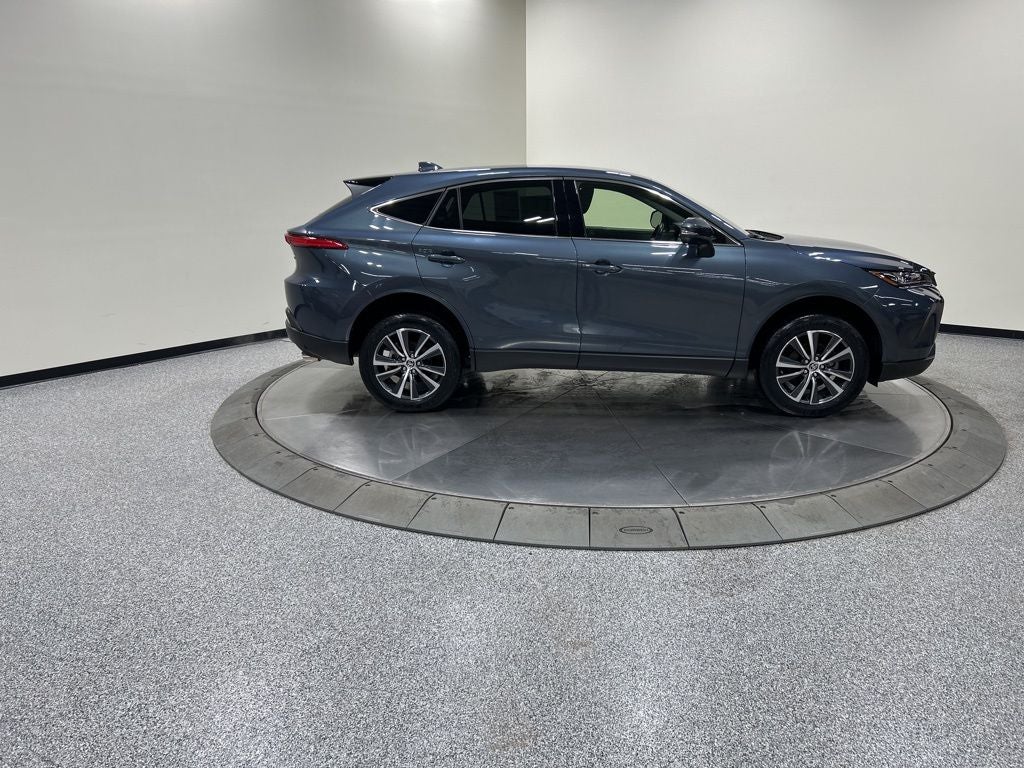 2022 Toyota Venza LE