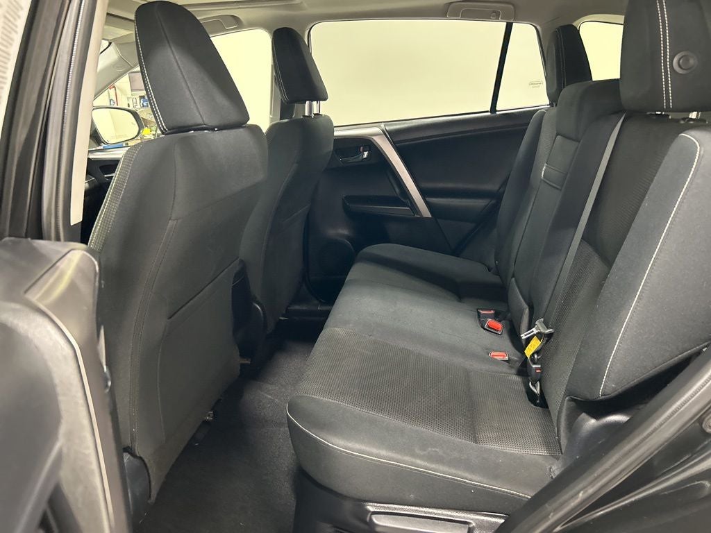 2016 Toyota RAV4 Hybrid XLE