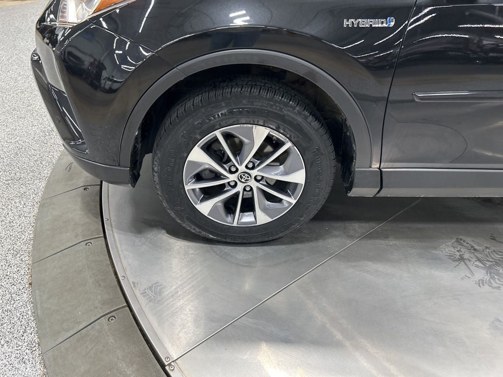 2016 Toyota RAV4 Hybrid XLE