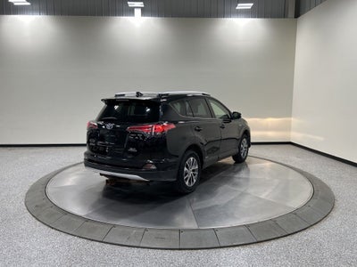 2016 Toyota RAV4 Hybrid XLE