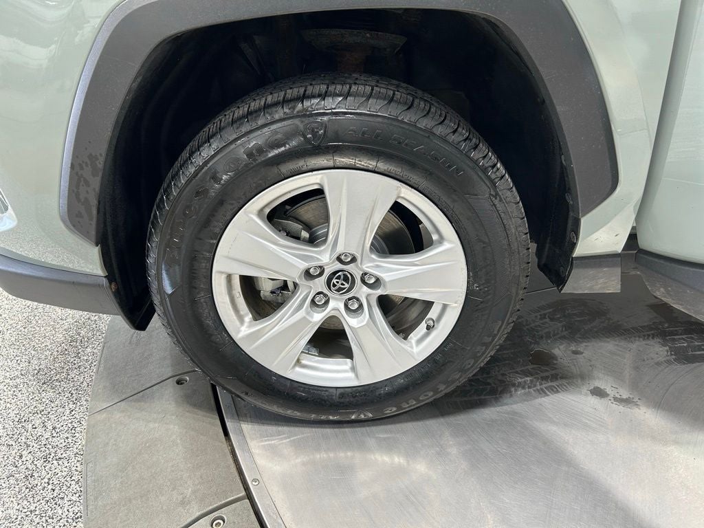 2019 Toyota RAV4 Hybrid XLE