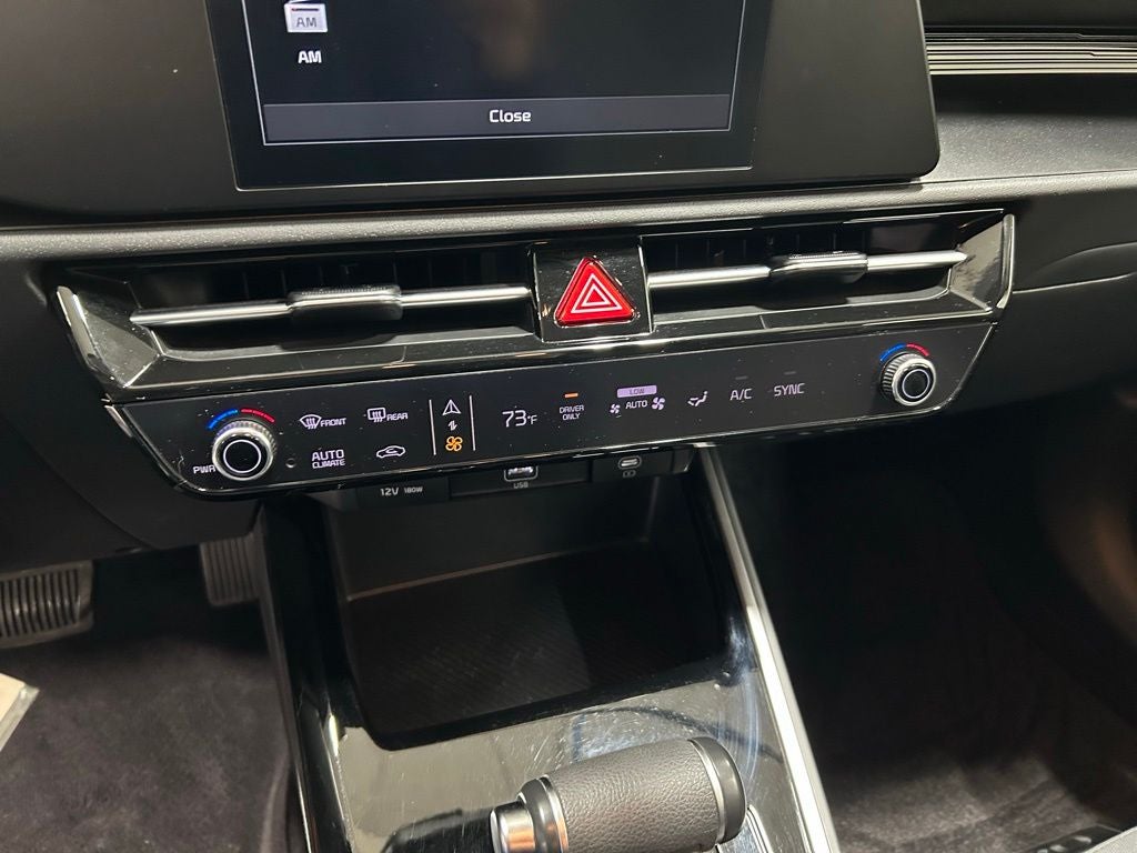 2023 Kia Niro LX