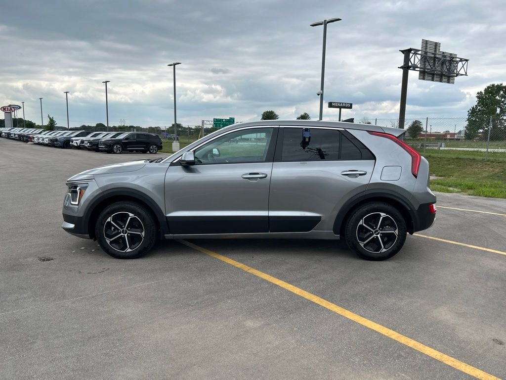 2025 Kia Niro LX