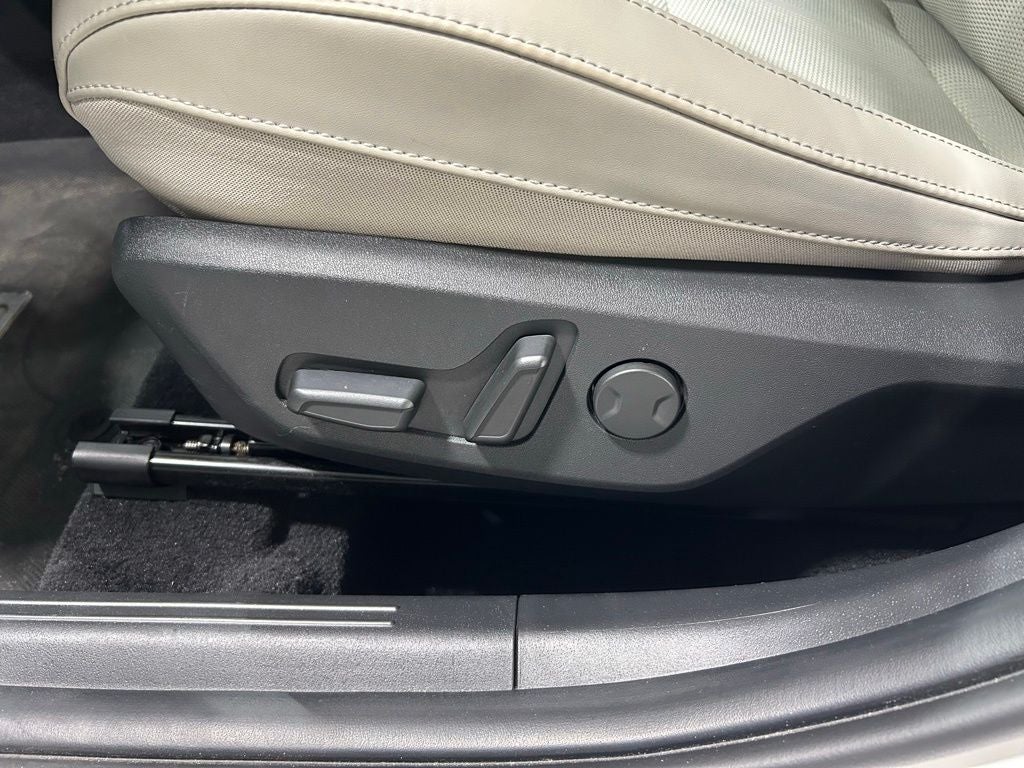 2023 Kia Niro EX Touring