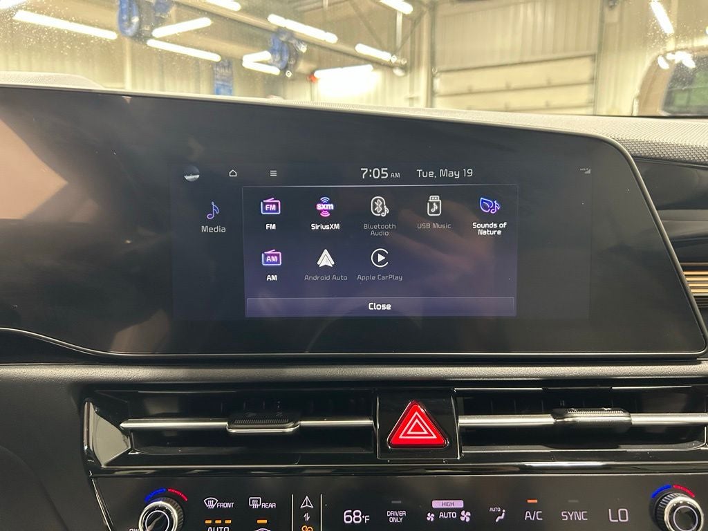 2023 Kia Niro EX Touring