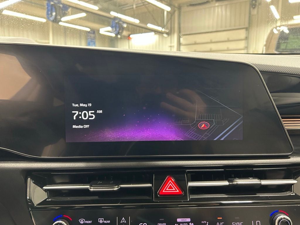 2023 Kia Niro EX Touring