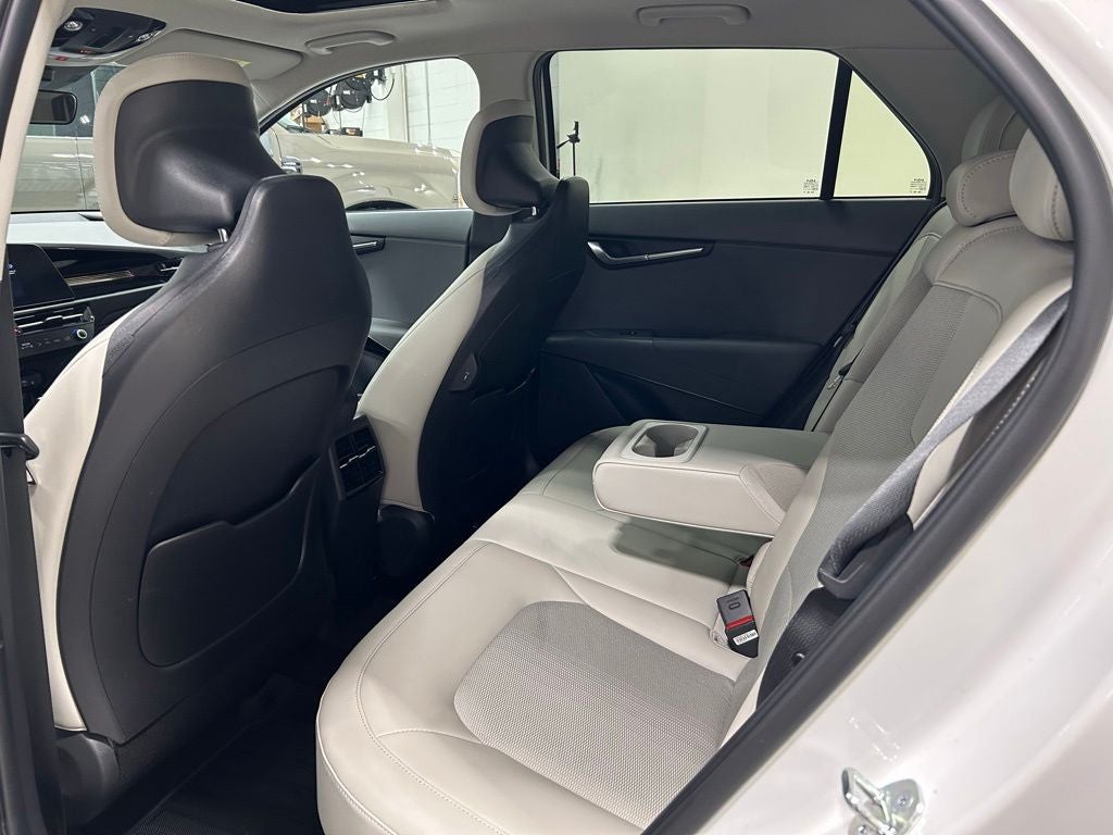 2023 Kia Niro EX Touring
