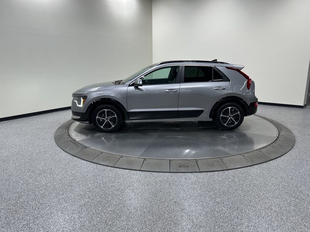 2023 Kia Niro SX