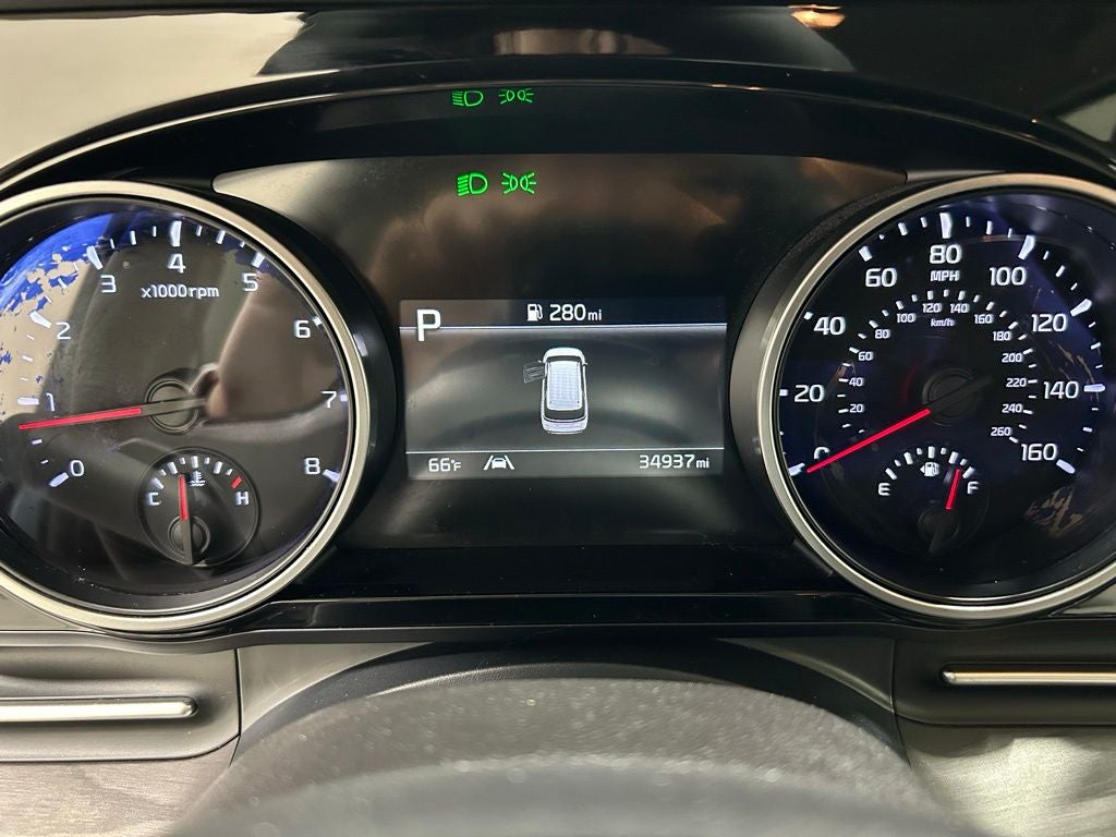 2024 Kia Carnival EX