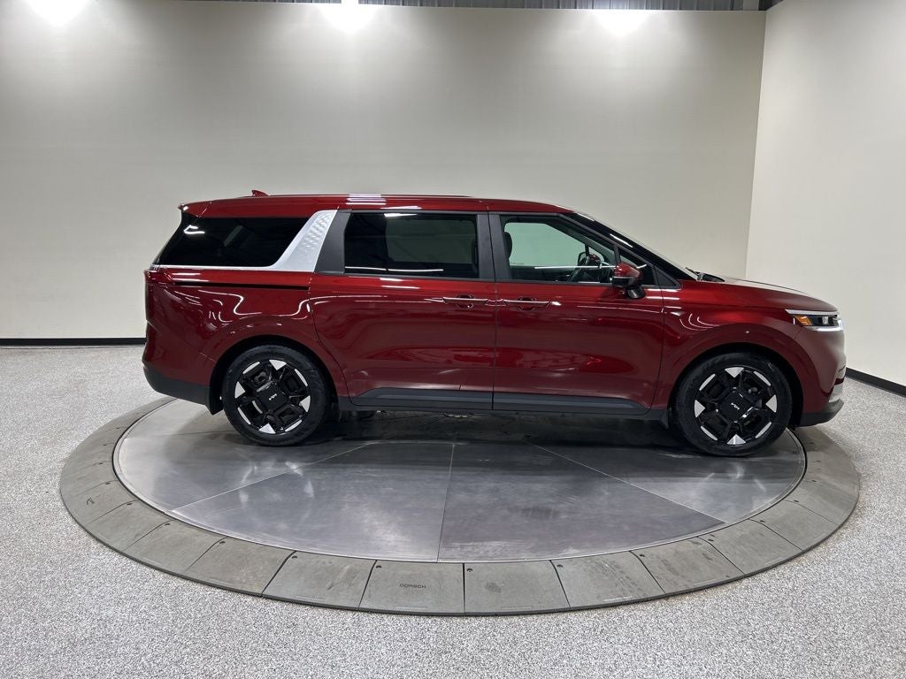 2023 Kia Carnival EX