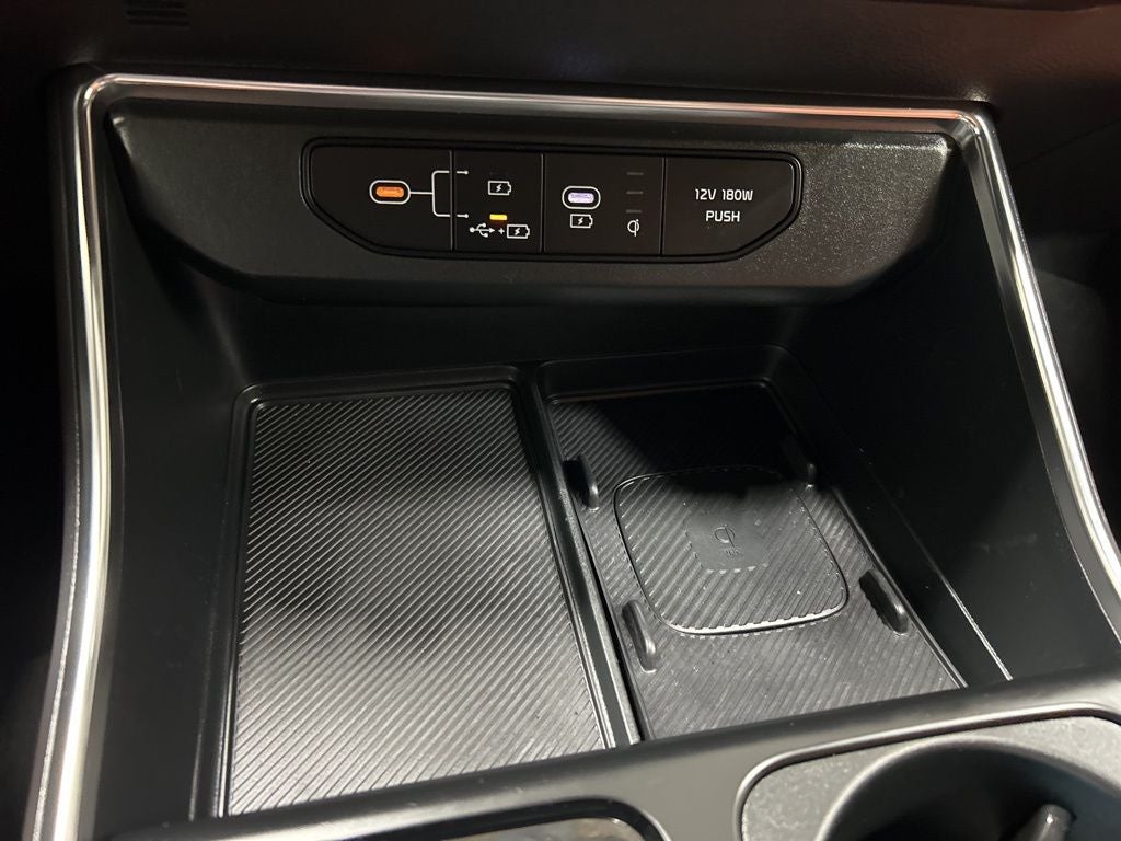 2025 Kia Carnival SX