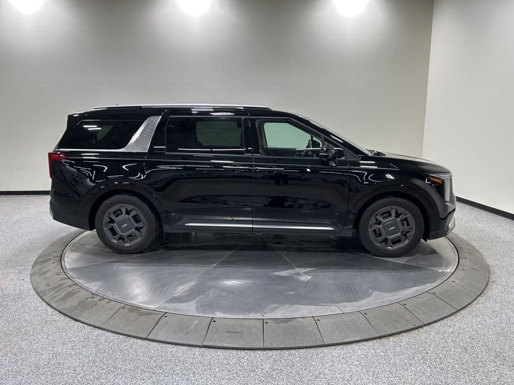 2025 Kia Carnival SX