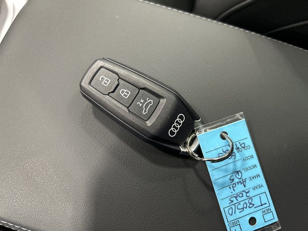2025 Audi Q5 2.0T Premium Plus quattro