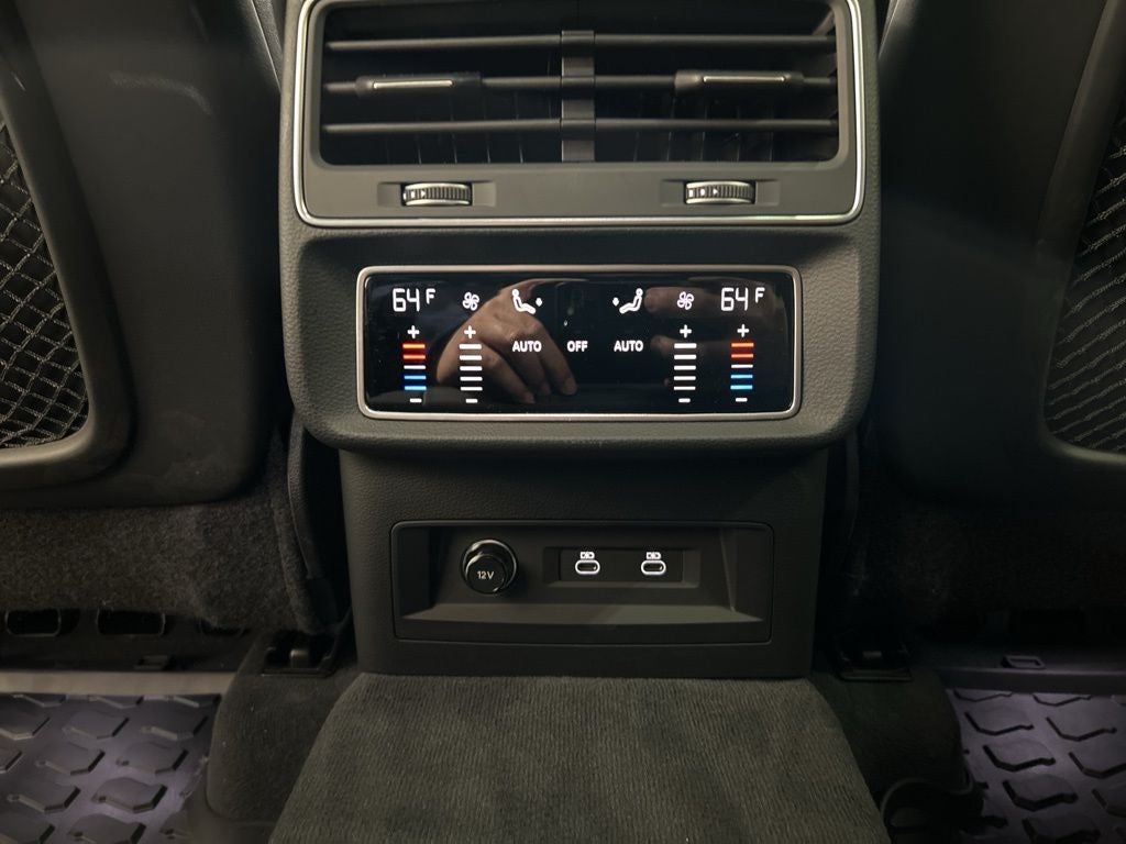 2023 Audi Q8 55 Premium Plus quattro