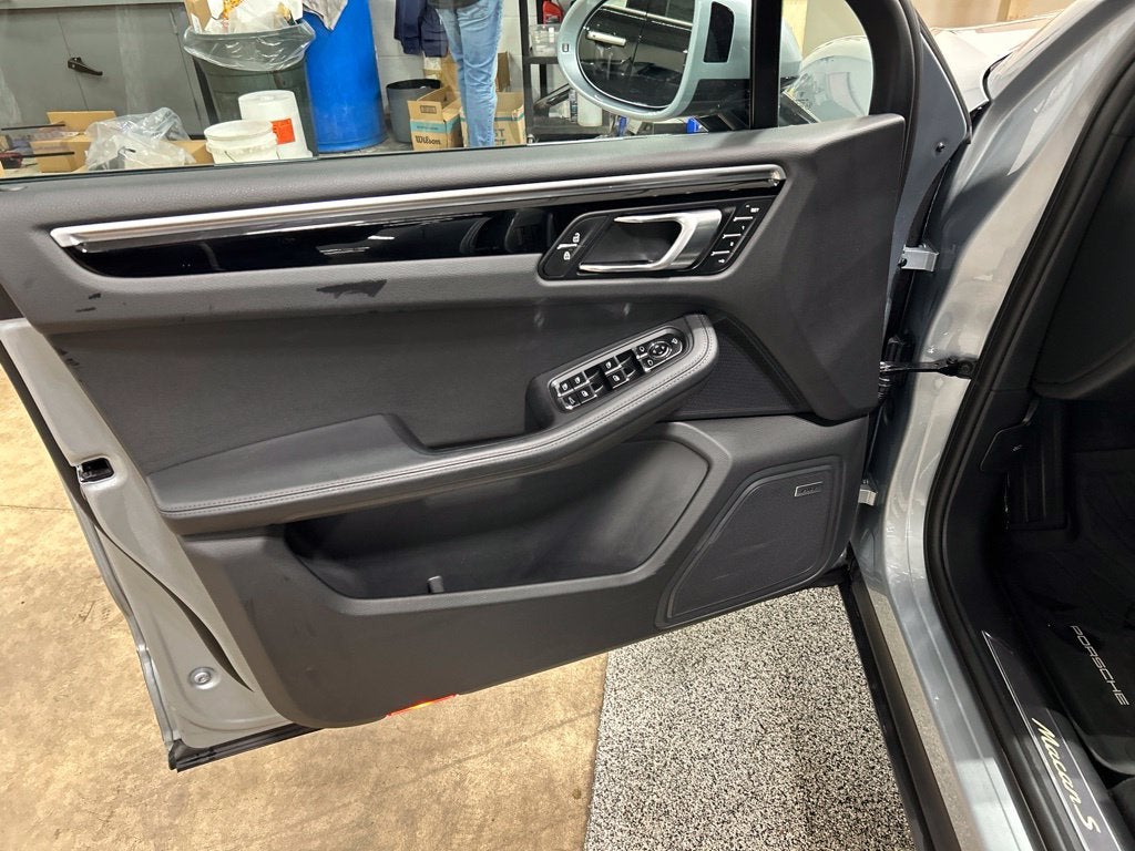 2023 Porsche Macan S
