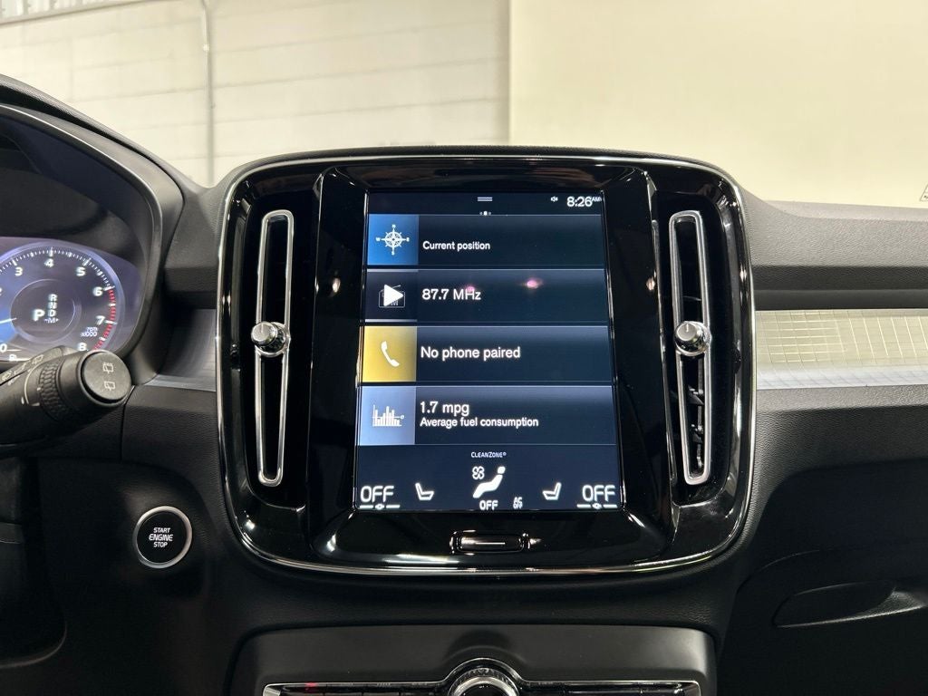 2022 Volvo XC40 Momentum