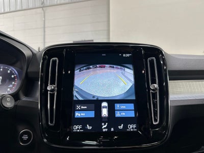 2022 Volvo XC40 Momentum
