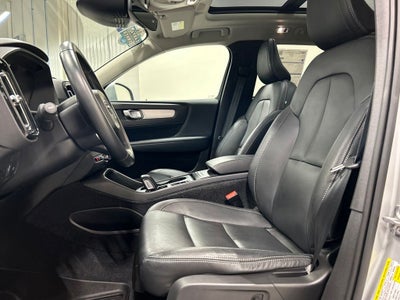 2019 Volvo XC40 Momentum