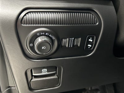 2022 Jeep Grand Wagoneer Series III