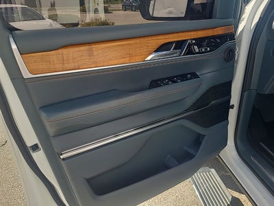2022 Jeep Grand Wagoneer Series III