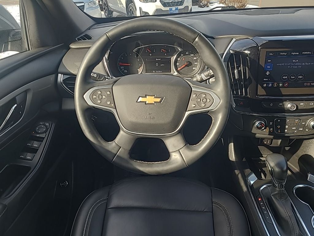 2023 Chevrolet Traverse LT Leather
