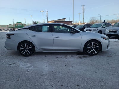 2023 Nissan Maxima SV