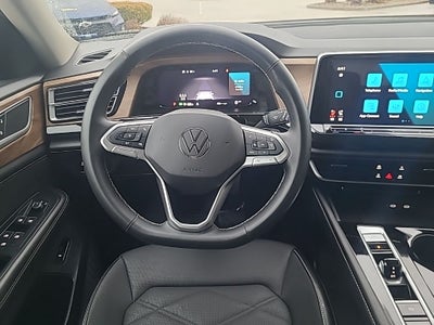 2025 Volkswagen Atlas 2.0T SE w/Technology