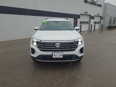 2025 Volkswagen Atlas 2.0T SE w/Technology