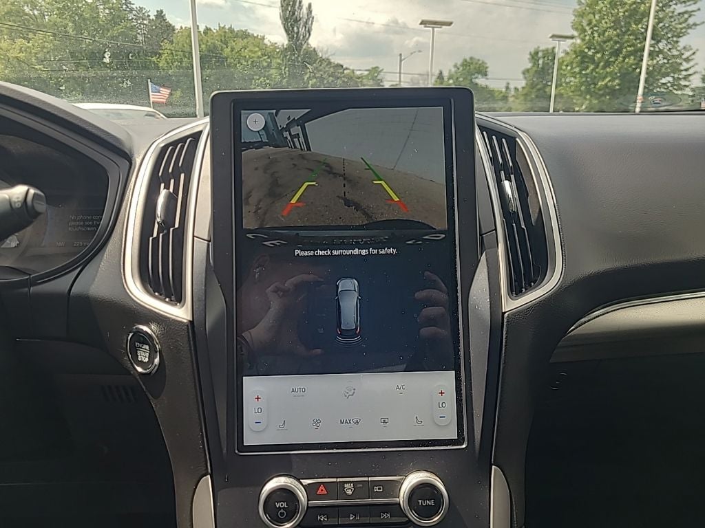 2022 Ford Edge SEL